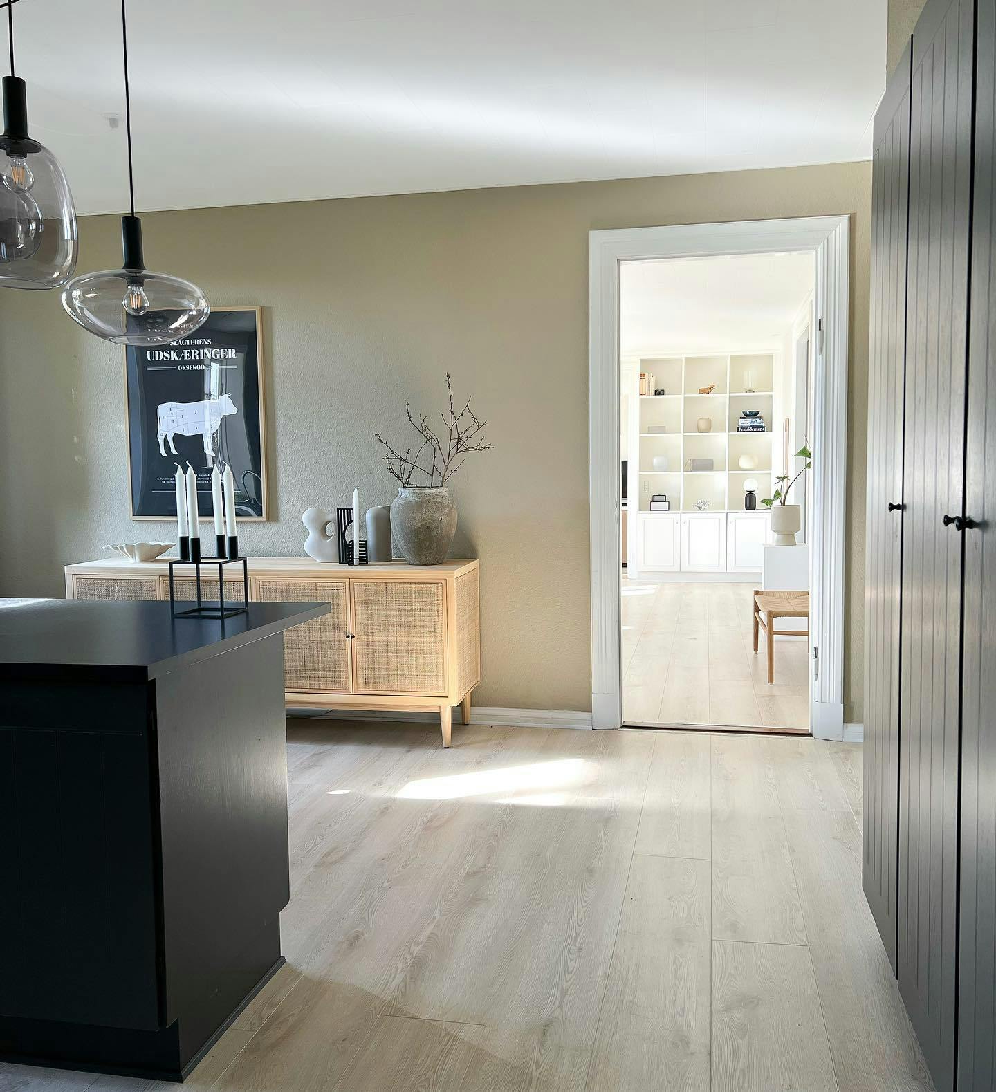 277367610 703113890726489 6672746776639028458 n kjøkken før og etter